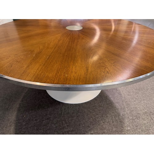 33 - Mid century furniture A large circular dining table marked for Danish maker France, 1.60m Dia approx... 
