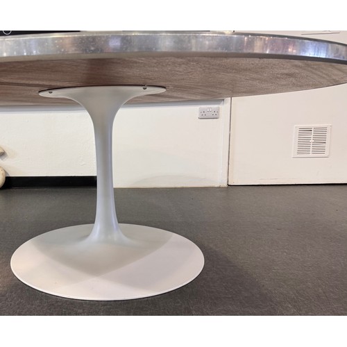 33 - Mid century furniture A large circular dining table marked for Danish maker France, 1.60m Dia approx... 