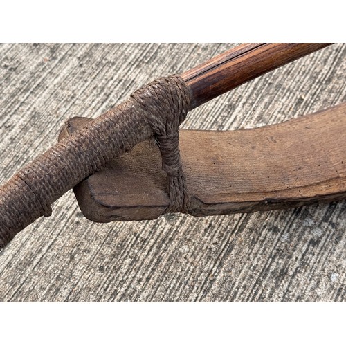 34 - Polar exploration, Winter Sports a large early C20th century Nansen Sledge with hide bindings 220 cm... 