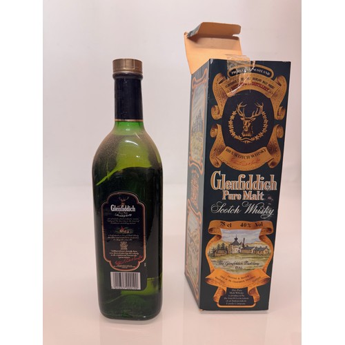 194 - Wines and spirits Scotch Whisky, boxed Glenfiddich Special Old Reserve.

This lot is available for i... 