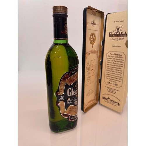 208 - Wines and spirits, Whisky, a Clan Tin boxed 750 ml bottle Glenffidich Special Old Reserve Scotch Whi... 