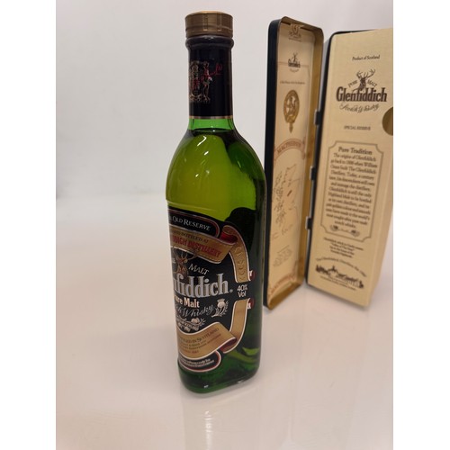 208 - Wines and spirits, Whisky, a Clan Tin boxed 750 ml bottle Glenffidich Special Old Reserve Scotch Whi... 