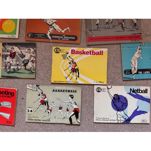 231 - Ephemera, sports, athletics, cricket, football, books, jigsaws, etc. A collection of sporting epheme... 