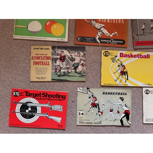 231 - Ephemera, sports, athletics, cricket, football, books, jigsaws, etc. A collection of sporting epheme... 