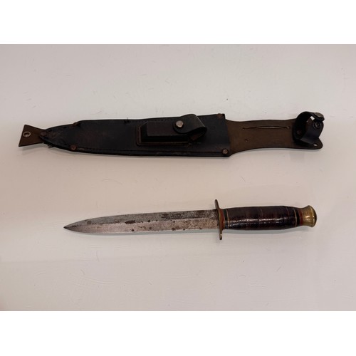 247 - Militaria, British military edged weapons, WWII era fighting knife marked Taylor Witness Sheffield w... 