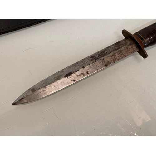 247 - Militaria, British military edged weapons, WWII era fighting knife marked Taylor Witness Sheffield w... 