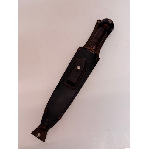 247 - Militaria, British military edged weapons, WWII era fighting knife marked Taylor Witness Sheffield w... 