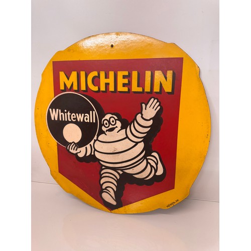 322 - Automobilia, garage advertising sign for Michelin tyres from 1959. 65 cm diameter.

This lot is avai... 