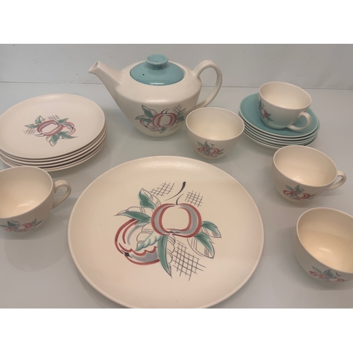 335 - Poole pottery tea wares, mid century designer ceramics in good condition.

This lot is available for... 