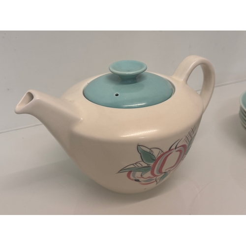 335 - Poole pottery tea wares, mid century designer ceramics in good condition.

This lot is available for... 