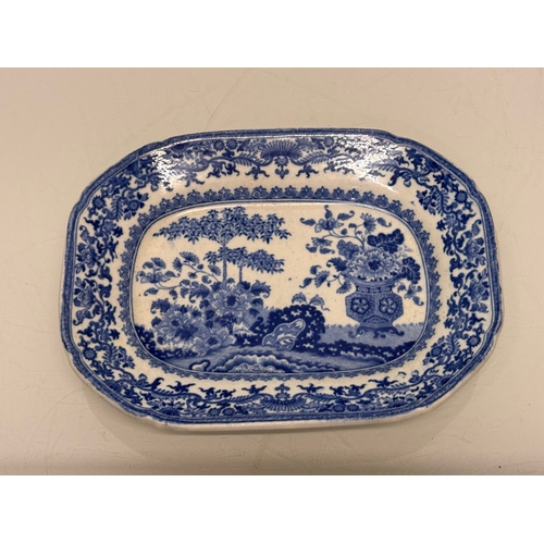 339 - English blue and white table wares, two Spodes Italian pattern ridged serving platers and a Semi Chi... 