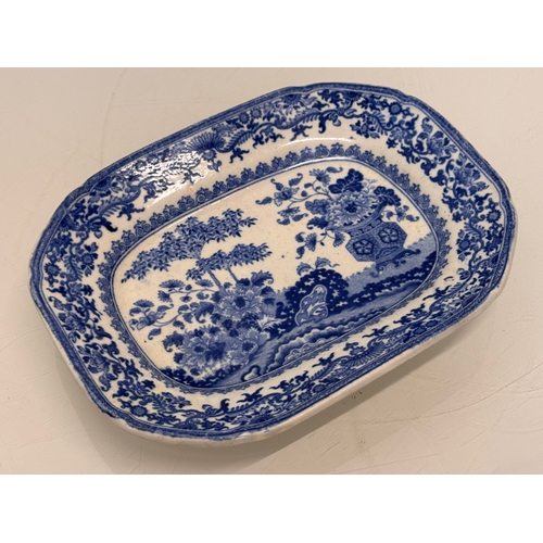 339 - English blue and white table wares, two Spodes Italian pattern ridged serving platers and a Semi Chi... 