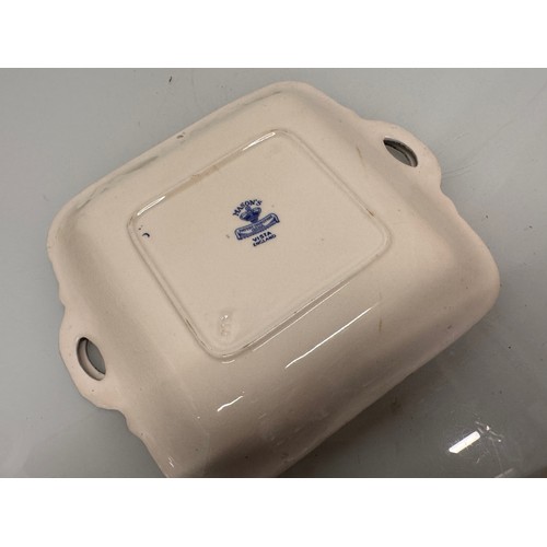 341 - English C19th Century table wares, two Masons Ironstone twin handled serving dishes 28 cm wide.

Thi... 