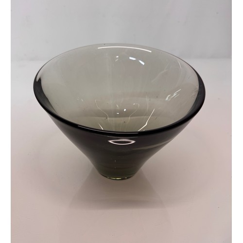 43 - Danish art glass, mid century design, Thule series glass bowl by Per Lutken for Holmegaard,  22 cm w... 