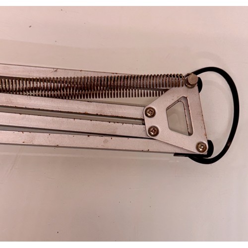 467 - Lighting, tools, Work lamp, an angle poise work lamp.

This lot is available for in-house shipping.