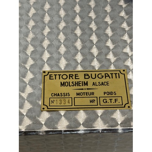 237 - Books, Automobilia, Art, a collection of stunning books relating to Bugatti cars, Bugatti Magnum lim... 