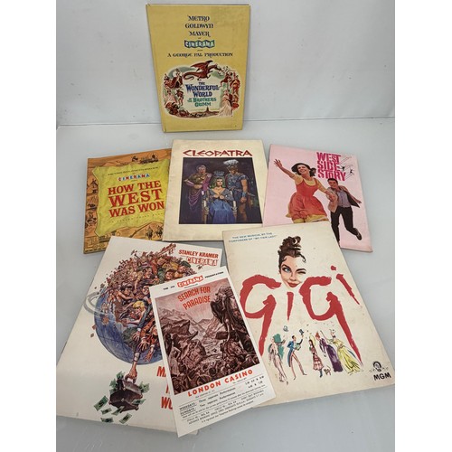 360 - Movie memorabilia, a collection of original film release programmes.

This lot is available for in-h... 