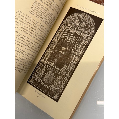 362 - Ephemera, a collection of guides, maps,books, postcards, brochures and programmes.

This lot is avai... 