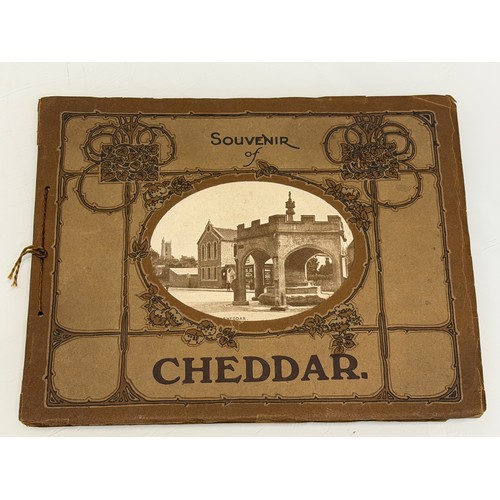 362 - Ephemera, a collection of guides, maps,books, postcards, brochures and programmes.

This lot is avai... 
