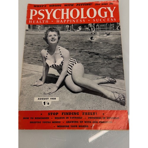 362 - Ephemera, a collection of guides, maps,books, postcards, brochures and programmes.

This lot is avai... 