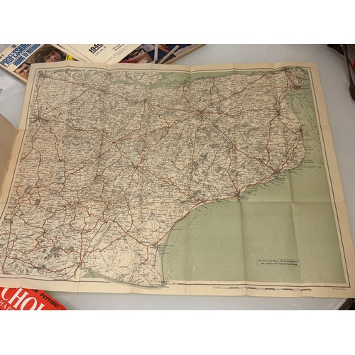 362 - Ephemera, a collection of guides, maps,books, postcards, brochures and programmes.

This lot is avai... 