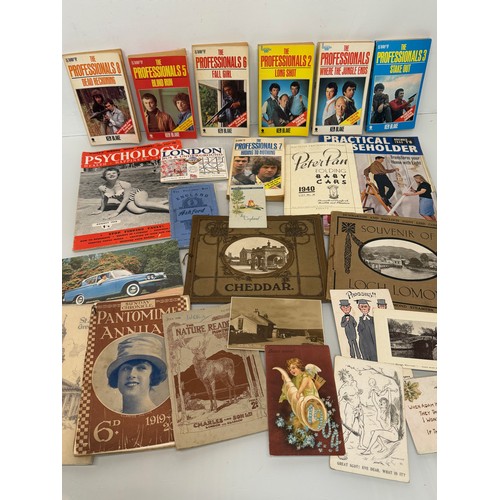 362 - Ephemera, a collection of guides, maps,books, postcards, brochures and programmes.

This lot is avai... 