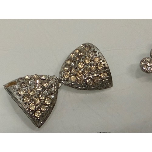 383 - A collection of buckles, from Georgian to Art Deco.

This lot is available for in-house shipping.