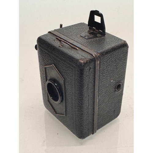 483 - Cameras, a Ziess Ikon Baby Box Camera.

This lot is available for in-house shipping