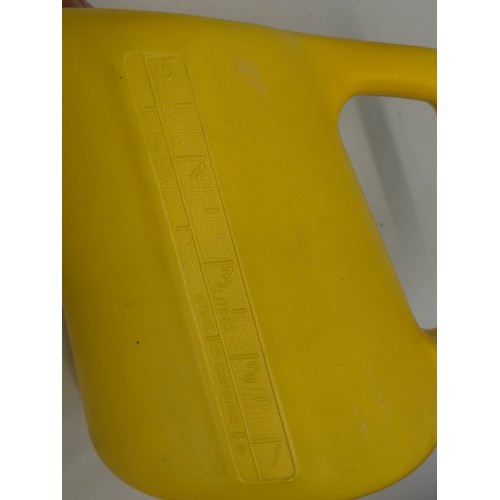 Automobilia, Petrolania, a 5 litre Shell branded oil pourer. This lot ...