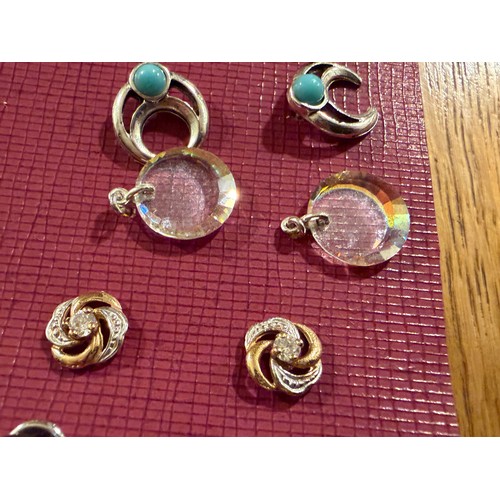 Jewellery, a collection of ear rings. This lot is available for in ...
