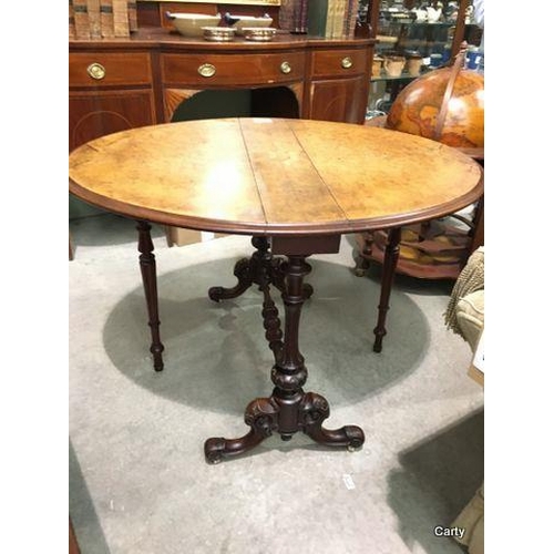 135 - Vict Walnut Sutherland Table