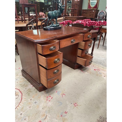146 - Ed Mahogany Inlaid Ladies Desk.
117x60x77cm high