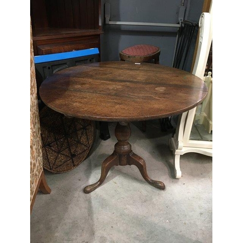 80 - Geo Oak Round Tipup Table W95cm