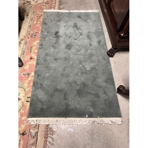 220 - Green Wool Rug  150 x90 (unused)