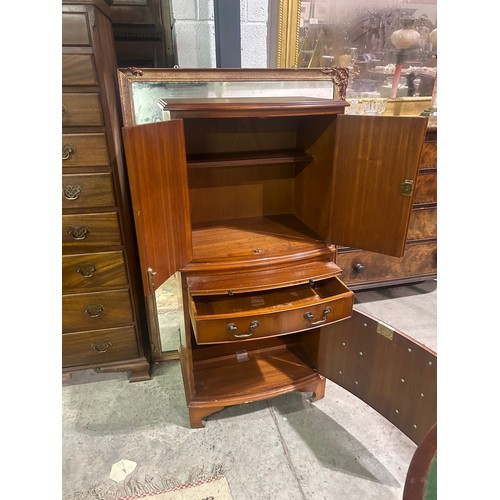 146 - 2  Door Over 4 Drawer Drinks Cabinet.
130cm High x 40cm Depth x 60cm Wide