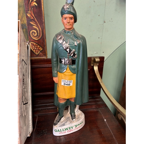 40 - Gallway Irish  Adv Figure