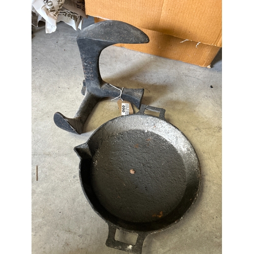 Lot 90        