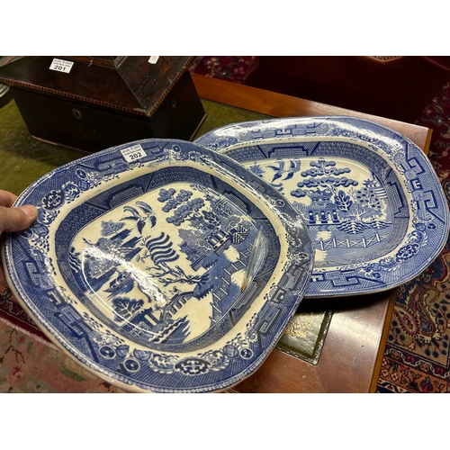 2 Willow Pattern Platters