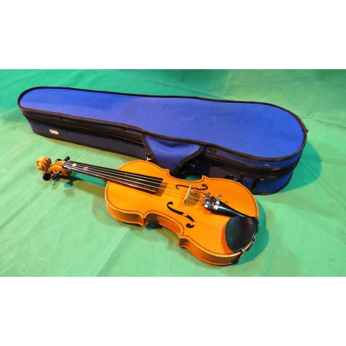 149 - A CHILDREN'S CASED VIOLIN