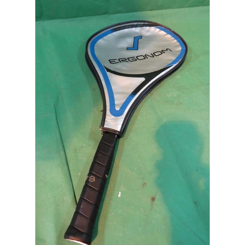 470 - A TENNIS RACKET - AS NEW