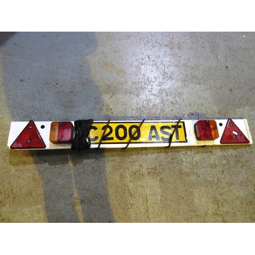 31 - A TRAILER LIGHT BOARD