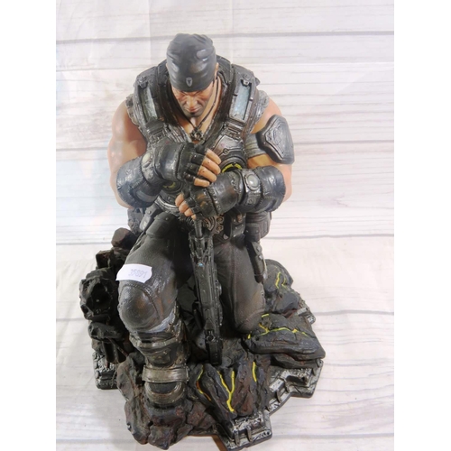 107 - GEARS OF WAR - LIMITED EDITION FIGURE