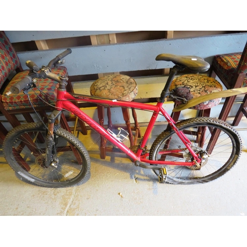 Lot 125       