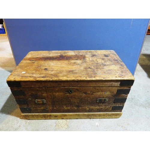 25 - VINTAGE WOODEN STORAGE CHEST