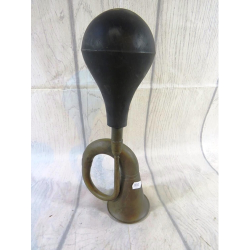 309 - VINTAGE BRASS - CAR HORN