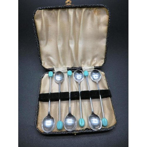 374 - VINTAGE - BOXED SET OF COFFEE BEAN SPOONS