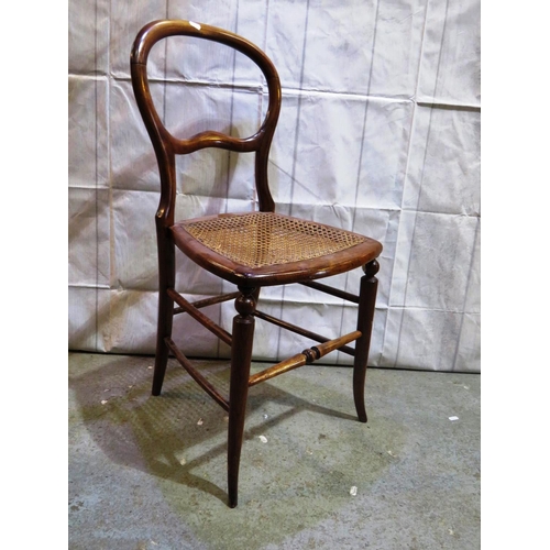 49 - VINTAGE WOODEN CHAIR