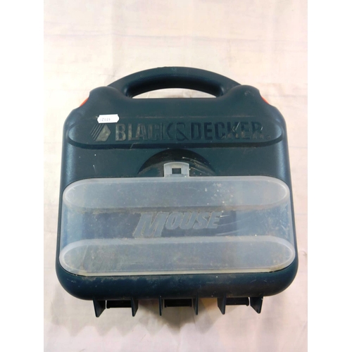 160 - A BLACK AND DECKER SANDER