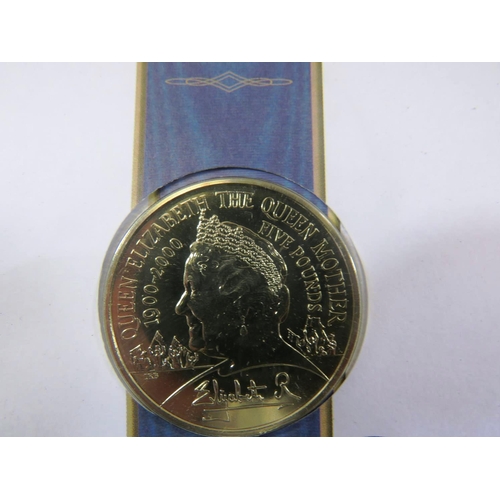 327 - QUEEN ELIZABETH PROOF £5 COIN