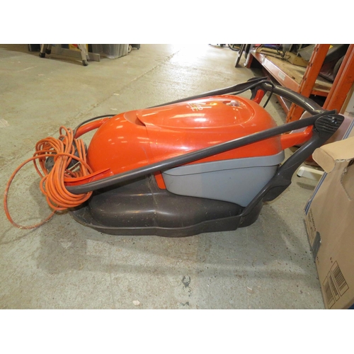 568 - FLYMO HOVER COMPACT 350 LAWNMOWER -WORKING